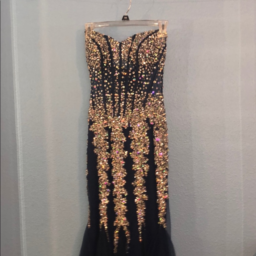 Navy blue mermaid style prom dress